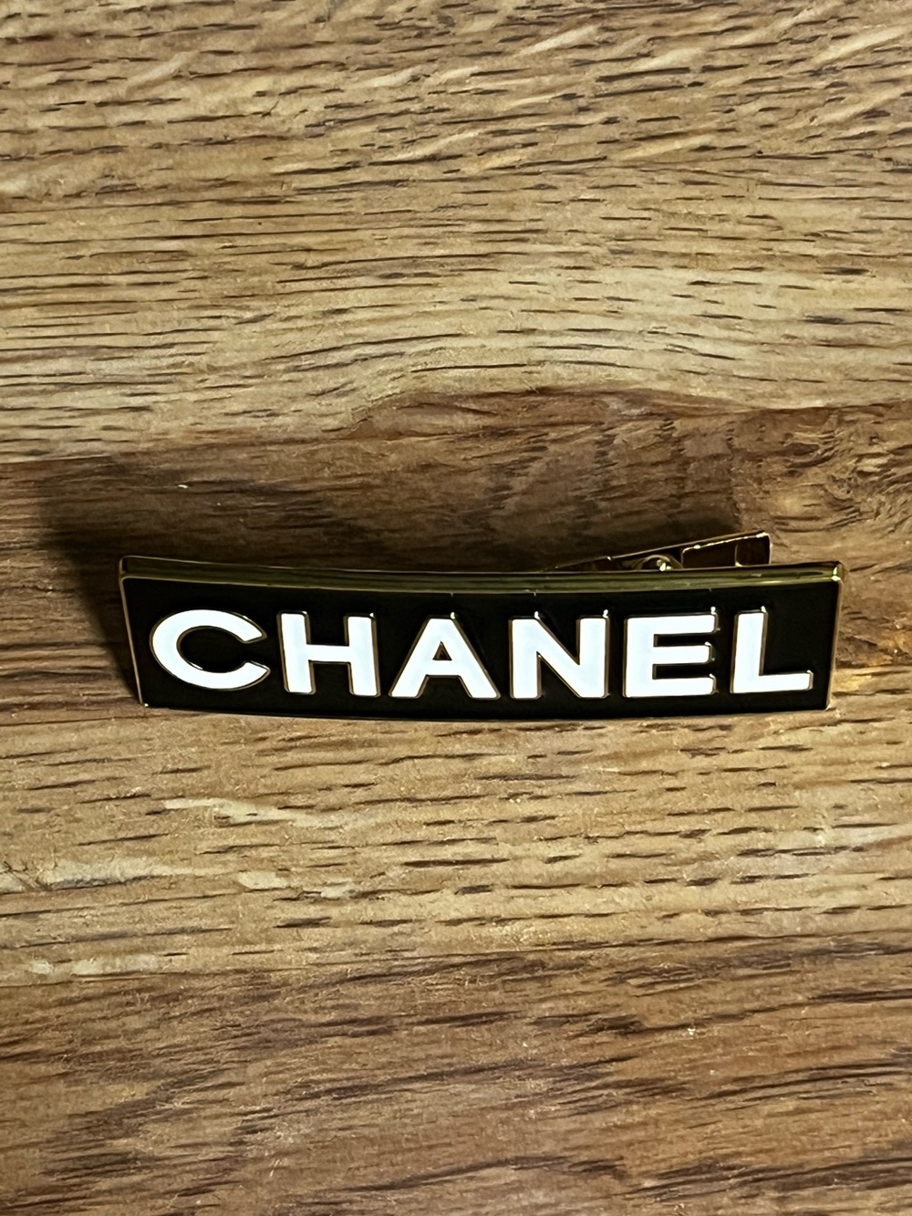 🖤 ChaneI Black Enamel Hair Clip Retro 90s Hair Accessory Spell Out - Picture 4 of 6